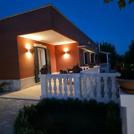 Διαμέρισμα Ada *